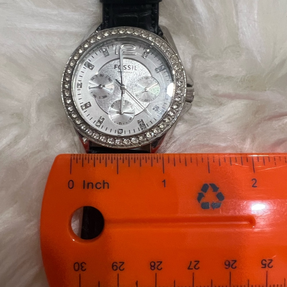 Vintage Fossil Silver Chronograph with Black Leather Strap - Picture 2 of 4